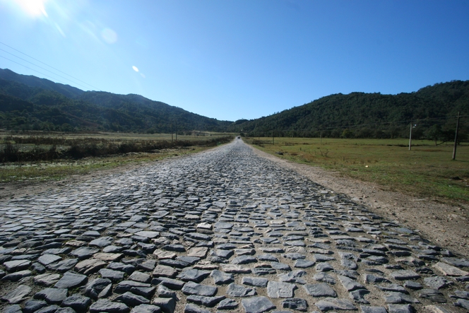 La route est longue jusqu’aux plantations de Pu Erh