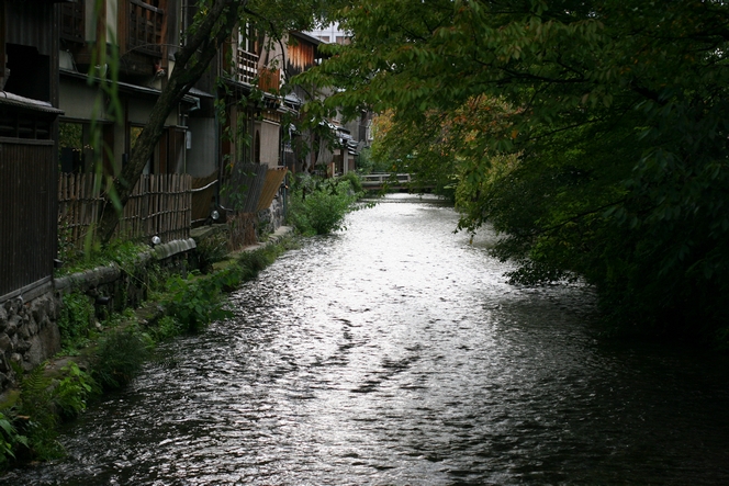 Une vue paisible de Kyoto pour les victimes du tsunami